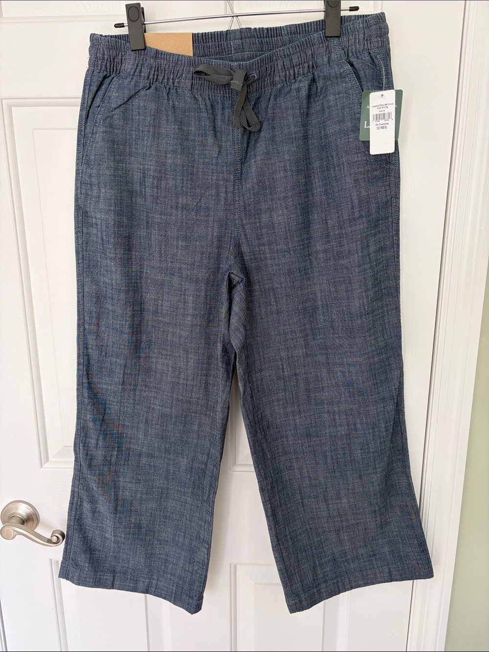 NWT LL Bean Women’s Lakewashed Crop Pants Size 12